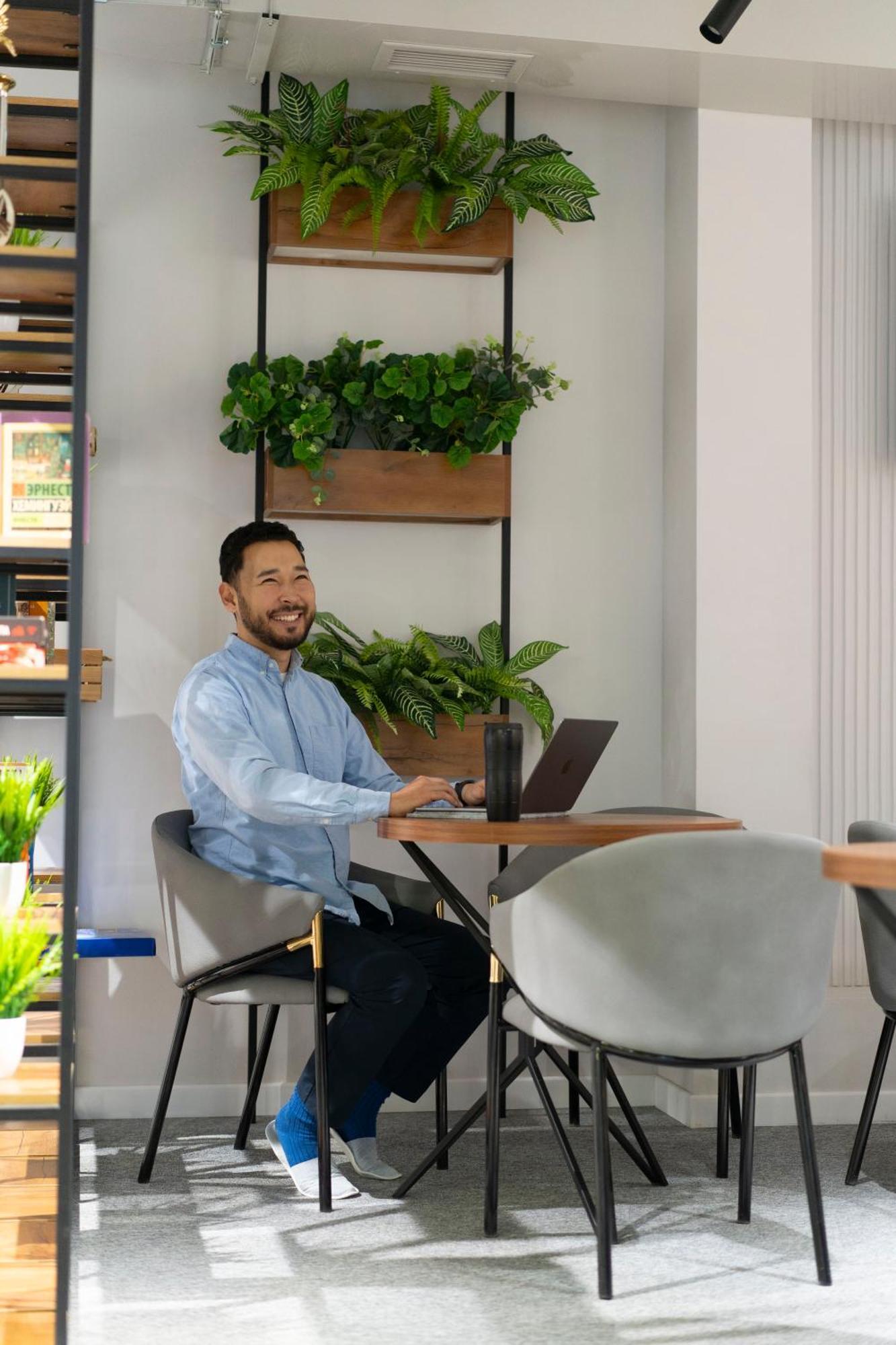 Aiva Hostel Бишкек Екстериор снимка