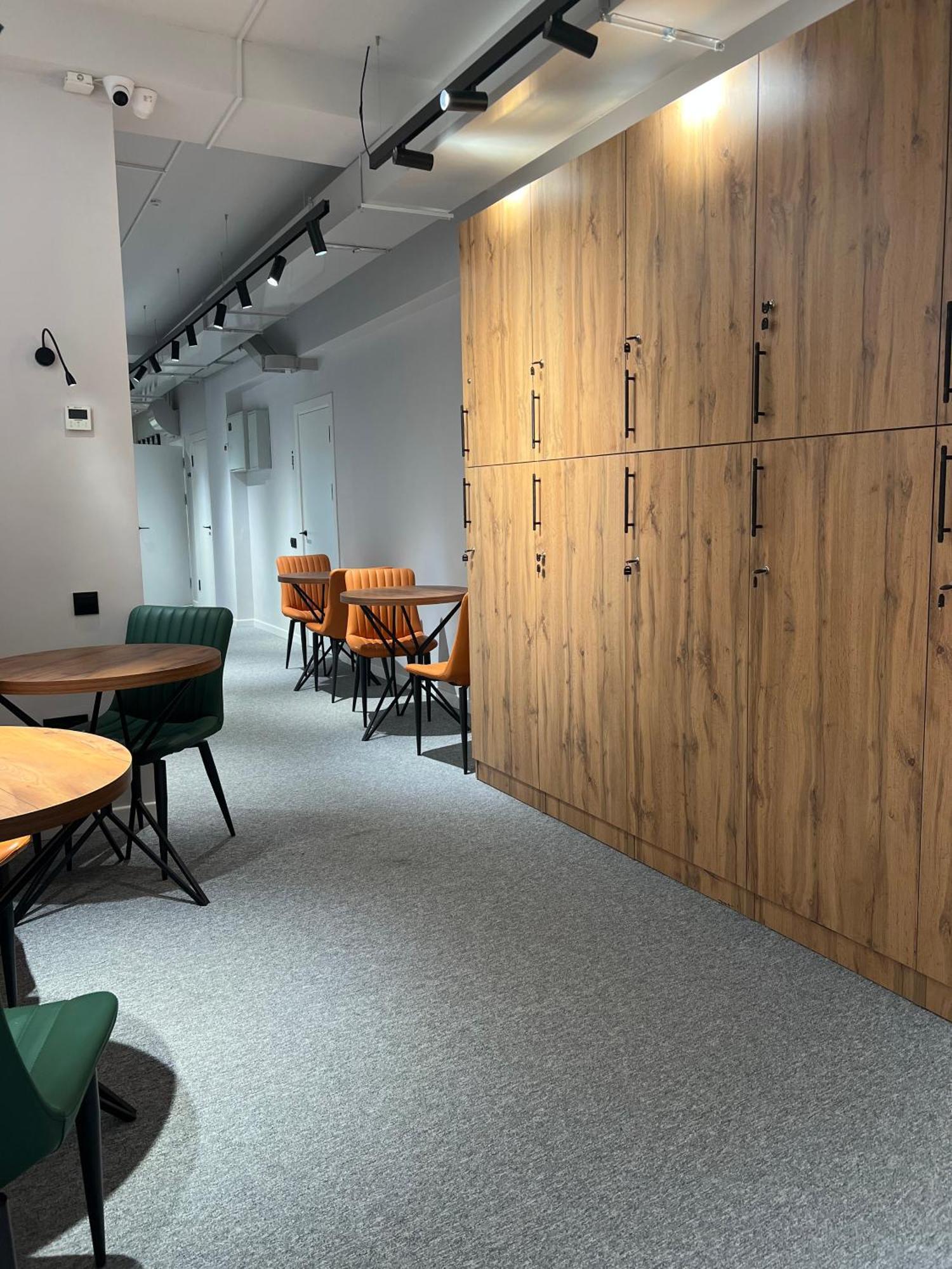 Aiva Hostel Бишкек Екстериор снимка
